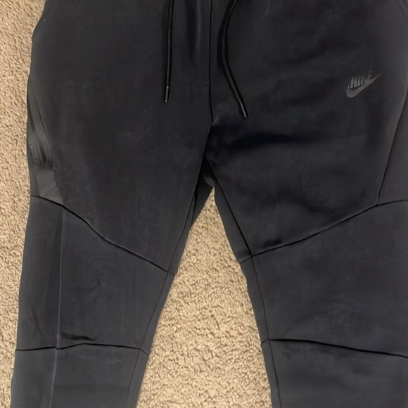 Nike joggers. - Picture 3 of 5